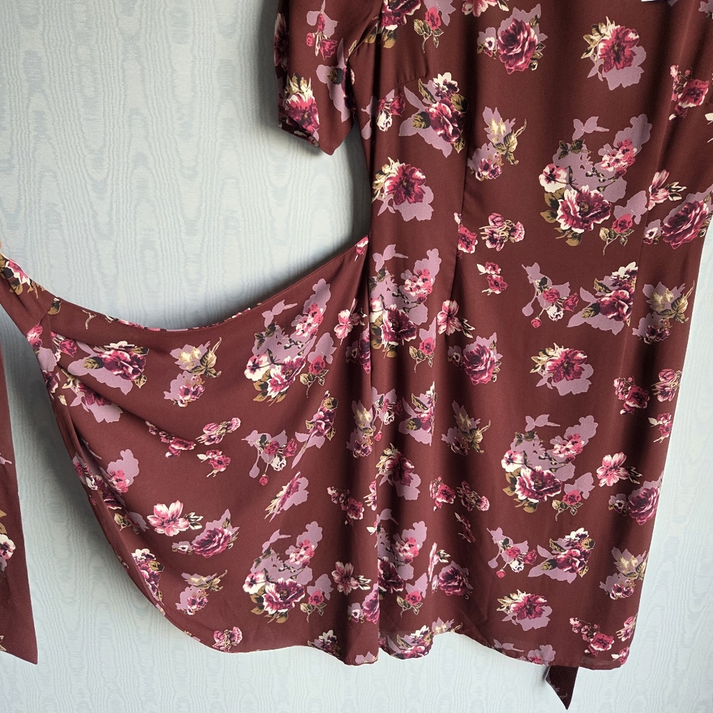NWT ASTR‎ The Label Floral Faux Wrap Whimsigoth Chiffon Mini Dress Burgundy S - Picture 3 of 10